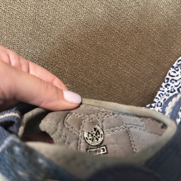 Boys keen sandals - size 3 - Picture 6 of 6